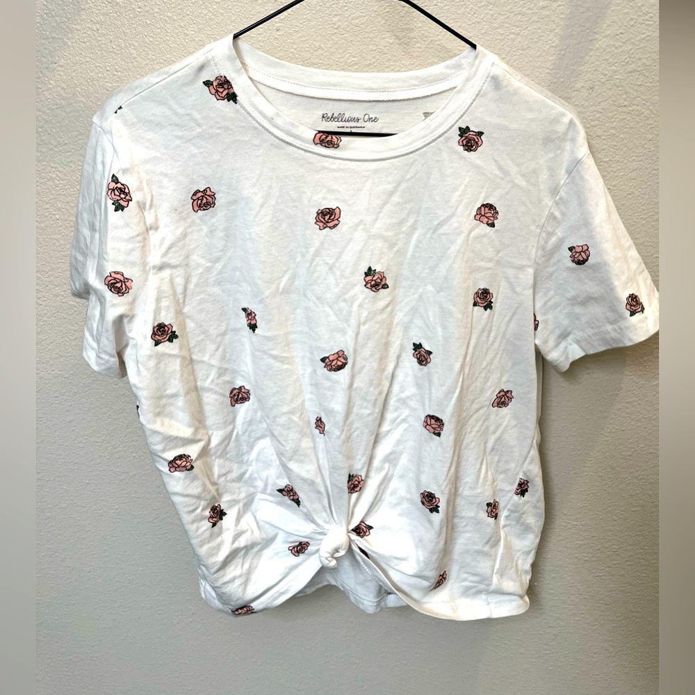 Rose-Print T-Shirt, Juniors Large